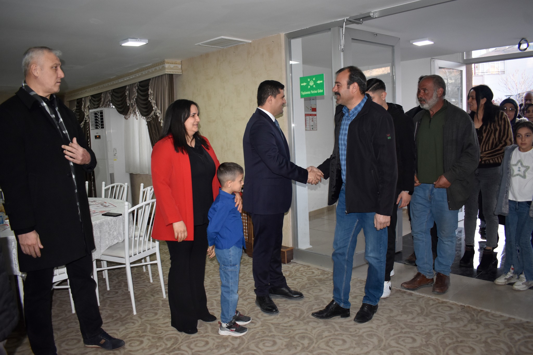 Belediye Başkanımız Sayın Mustafa Koçak’ın ev sahipliğinde iftar düzenledik