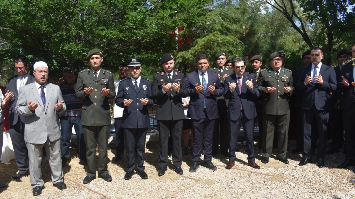 15 Temmuz Demokrasi ve Milli Birlik Gününde aziz şehitlerimiz rahmetle anıldı 