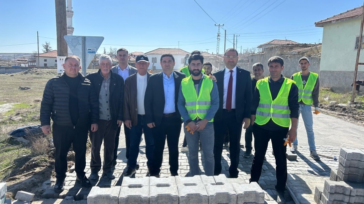 Akin Mahallemizde kilitli taş çalışmasına başladık