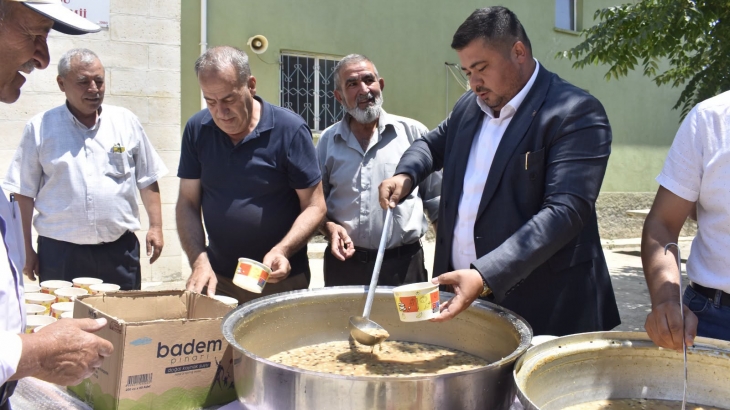 Belediye Başkan Vekilimiz Çağatay Çağdaş Şeyhkuyusu Mahallesi aşure Programına katıldı