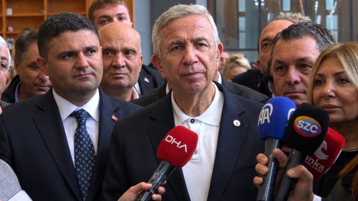 Cumhuriyet Yüzme Havuzu ve Spor Kompleksi’nin açılış programına katılım sağladık