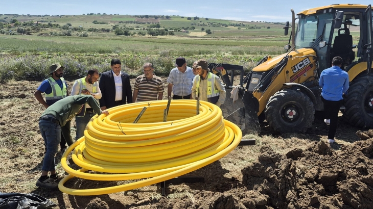 Sadıklı’ya Köy Konağı Müjdesi ve Doğalgaz Çağrısı!