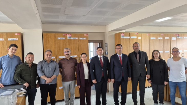 Tapu Müdürü Sayın Kayhan Ümit Kutlucan’ı ziyaret ederek hayırlı olsun dileklerinde bulunduk