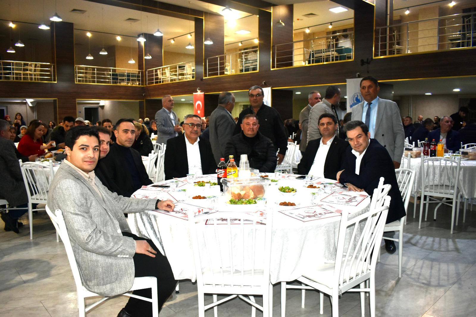 Muhtarlar Derneği Başkanlığı tarafından düzenlenen iftar yemeğine katıldık