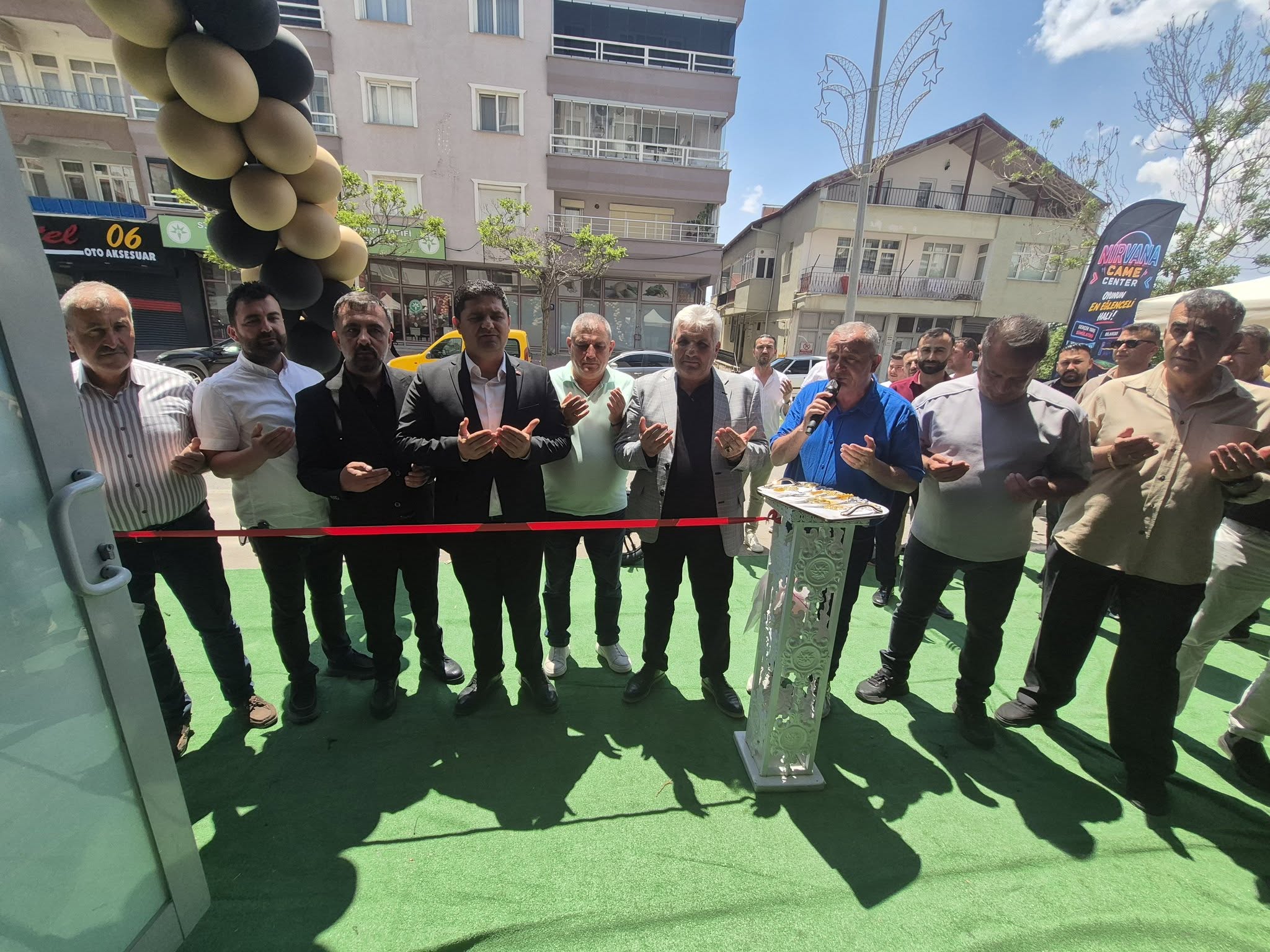 Nirvana Game Center isimli iş yerinin açılışına katıldık