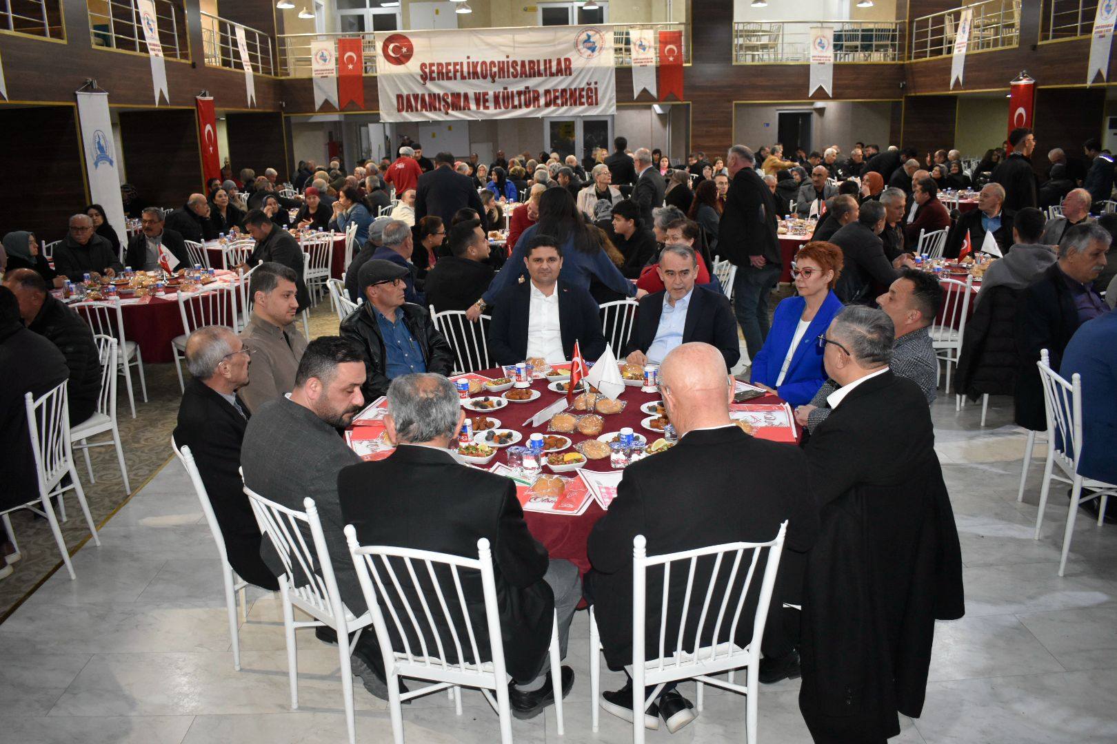Şereflikoçhisarlılar Dayanışma ve Kültür Derneği tarafından iftar düzenlendi
