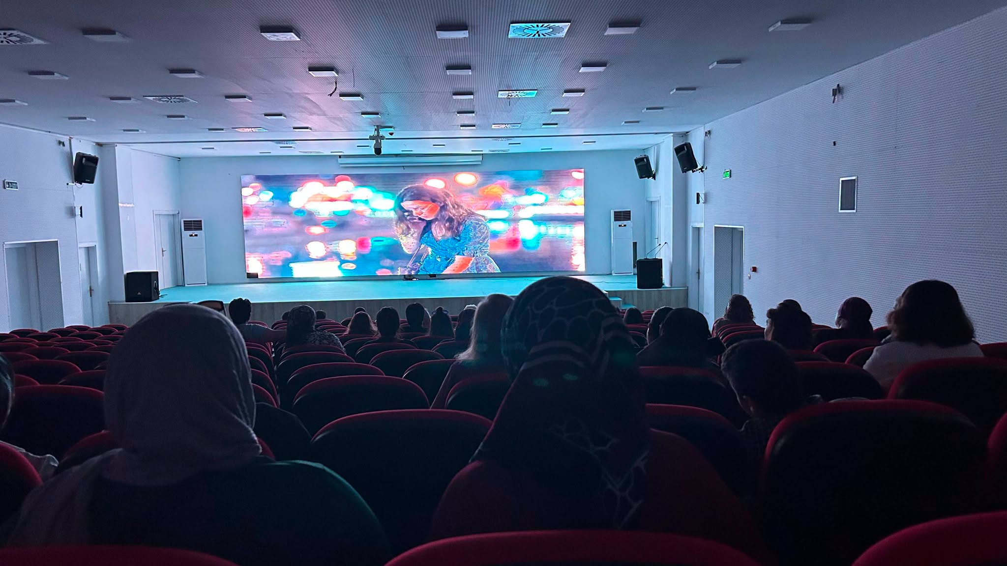 Acı Tatlı Ekşi isimli Sinema halkımızla buluştu